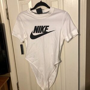 NIKE White body suit, tight-fit, NWT